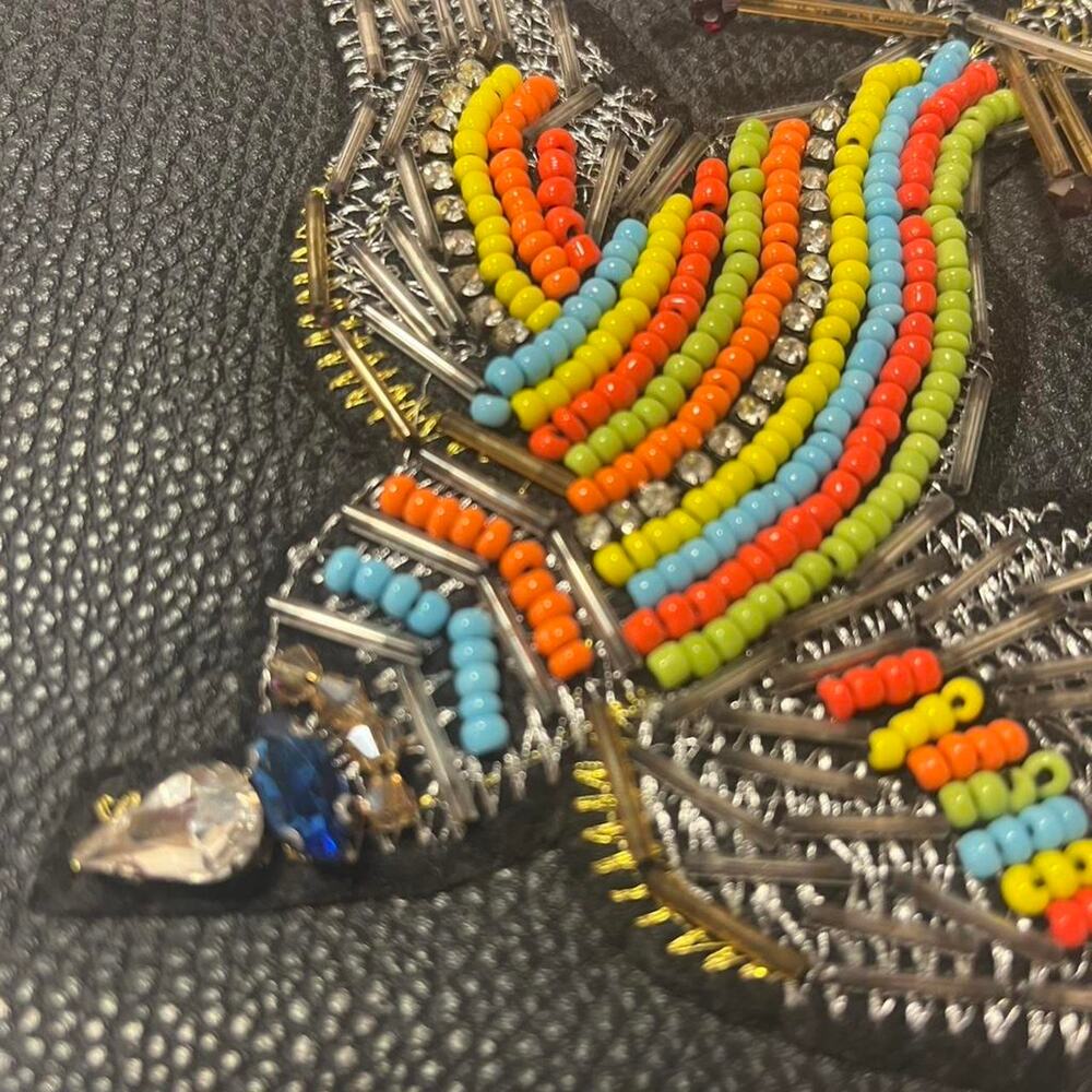 Capsule Beaded Bird Clutch Purse NWT Clutch - Picture 2 of 4